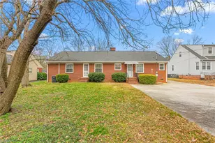 514 Country Club Dr, Burlington, NC 27215 - Photo 10