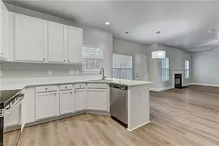 628 Woodlake Park Dr, Kernersville, NC 27284 - Photo 12