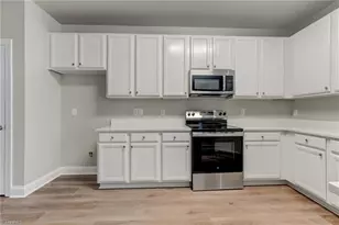 628 Woodlake Park Dr, Kernersville, NC 27284 - Photo 12