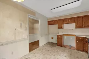 905 Park Pl Dr, Kernersville, NC 27284 - Photo 8