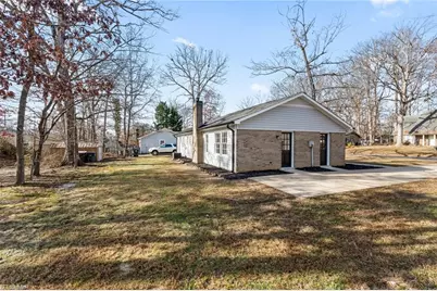 4811 Chaucer Drive, Greensboro, NC 27407 - Photo 32