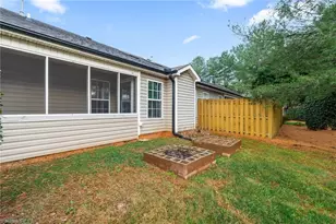 166 Wyndham Ct, High Point, NC 27265 - Photo 30