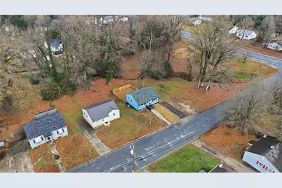 817 Tuscaloosa Street, Greensboro, NC 27406 - Photo 10