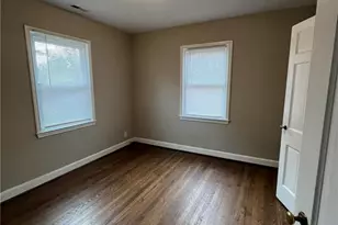 1011 W Wendover Ave, Greensboro, NC 27408 - Photo 12