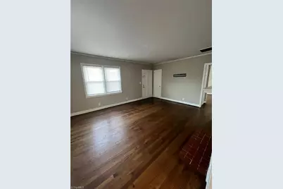 1011 W Wendover Avenue, Greensboro, NC 27408 - Photo 6
