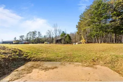 4278 Nc Highway 89 E, Walnut Cove, NC 27052 - Photo 28