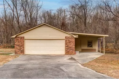 2126 Chestnut Street, High Point, NC 27262 - Photo 6