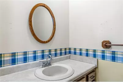 2126 Chestnut Street, High Point, NC 27262 - Photo 26