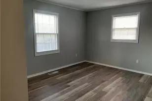 2030 Willow Rd, Greensboro, NC 27406 - Photo 12