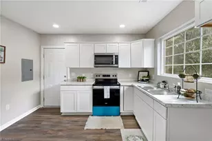 2521 Greenway Ave, Winston-Salem, NC 27105 - Photo 10