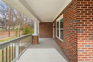 2521 Greenway Ave, Winston-Salem, NC 27105 - Photo 4