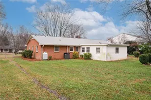 6070 Blue Bonnet Ln, Winston-Salem, NC 27103 - Photo 32