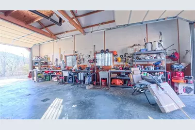 1566 Thore Road, Pinnacle, NC 27043 - Photo 12