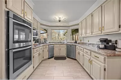 6955 Harlow Drive, High Point, NC 27263 - Photo 34