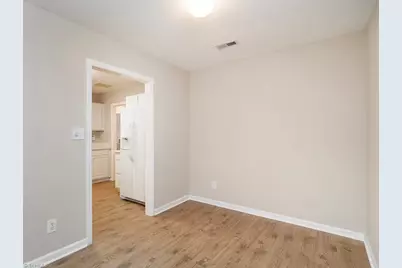 3027 Maple Avenue #J2, Burlington, NC 27215 - Photo 8