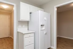 3027 Maple Ave, Burlington, NC 27215 - Photo 6