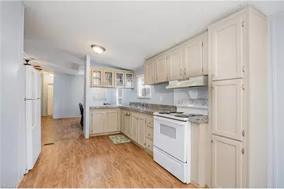 8428 Nc Highway 42, Ramseur, NC 27316 - Photo 6