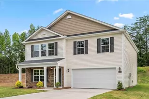 117 Greenbrier Wy, Stoneville, NC 27048 - Photo 2