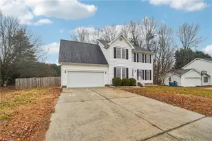 4004 Auburn Hills Dr, Greensboro, NC 27407 - Photo 2