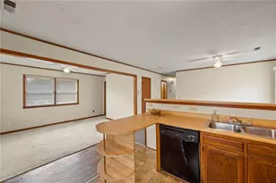 1006 Ardmore Dr, Greensboro, NC 27401 - Photo 8