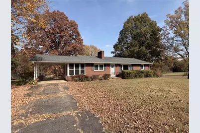 4645 Old US Highway 421 E, Yadkinville, NC 27055 - Photo 1