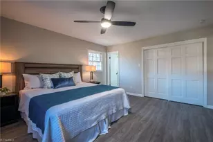 2201 Hathaway Dr, Greensboro, NC 27408 - Photo 12