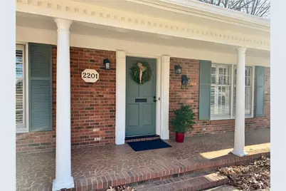 2201 Hathaway Drive, Greensboro, NC 27408 - Photo 2