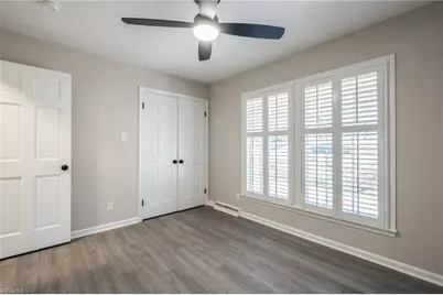 2201 Hathaway Drive, Greensboro, NC 27408 - Photo 16