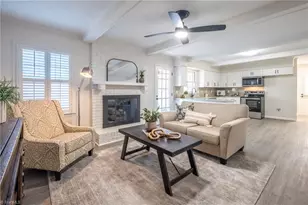 2201 Hathaway Dr, Greensboro, NC 27408 - Photo 8