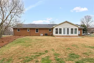 289 Mendenhall Dr, Winston-Salem, NC 27127 - Photo 38