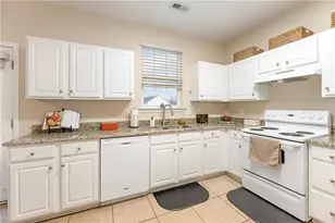 3929 Lake Meadow Dr, Jamestown, NC 27282 - Photo 8