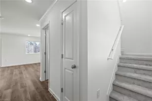 3903 Arcola Wy, Greensboro, NC 27405 - Photo 18