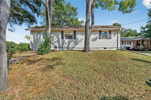 3228 Yanceyville St, Greensboro, NC 27405 - Photo 2