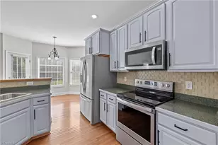 3326 Brookstone Dr, Burlington, NC 27215 - Photo 16