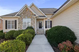 3326 Brookstone Dr, Burlington, NC 27215 - Photo 2