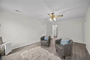 301 Cornelia Dr, Graham, NC 27253 - Photo 12