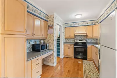 2703 Tillbrook Place, Greensboro, NC 27408 - Photo 12