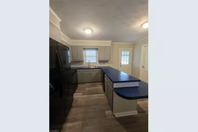 114 Forester Lane, North Wilkesboro, NC 28659 - Photo 4