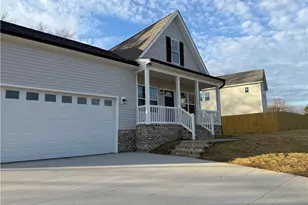 2710 Griffith Rd, Winston-Salem, NC 27103 - Photo 2