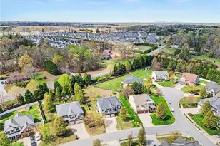 2304 Rockland Cir, High Point, NC 27265 - Photo 48