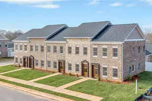 2117 24th St Ln SE, Hickory, NC 28602 - Photo 4