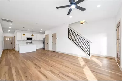 2117 24th Street Lane SE, Hickory, NC 28602 - Photo 10