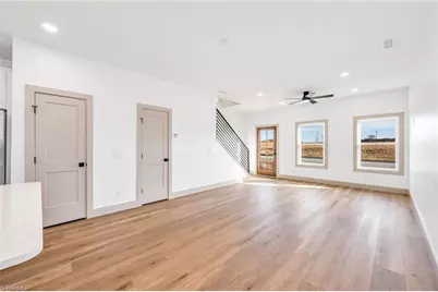 2115 24th Street Lane SE, Hickory, NC 28602 - Photo 8