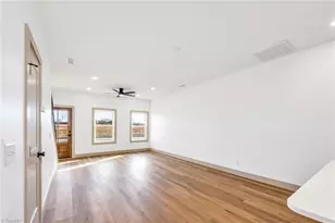 2115 24th St Ln SE, Hickory, NC 28602 - Photo 10