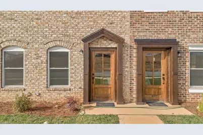 2113 24th Street Lane SE, Hickory, NC 28602 - Photo 2