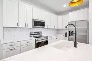 2113 24th St Ln SE, Hickory, NC 28602 - Photo 16