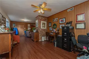 601 Longview Dr, Thomasville, NC 27360 - Photo 24
