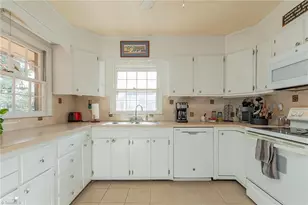 601 Longview Dr, Thomasville, NC 27360 - Photo 14