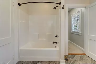 307 S Tremont Drive, Greensboro, NC 27403 - Photo 20