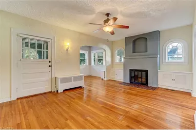 307 S Tremont Drive, Greensboro, NC 27403 - Photo 6